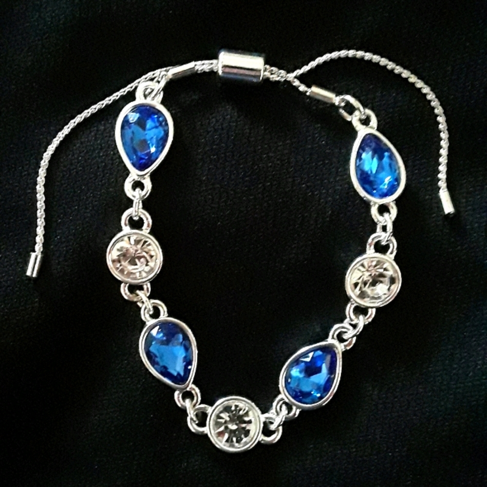 Avon dazzling blue bracelet